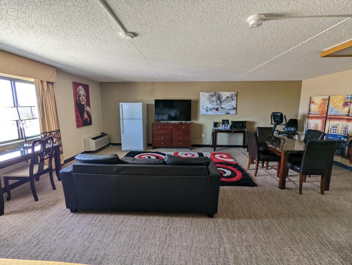 Super 8 By Wyndham Wichita North Exterior foto