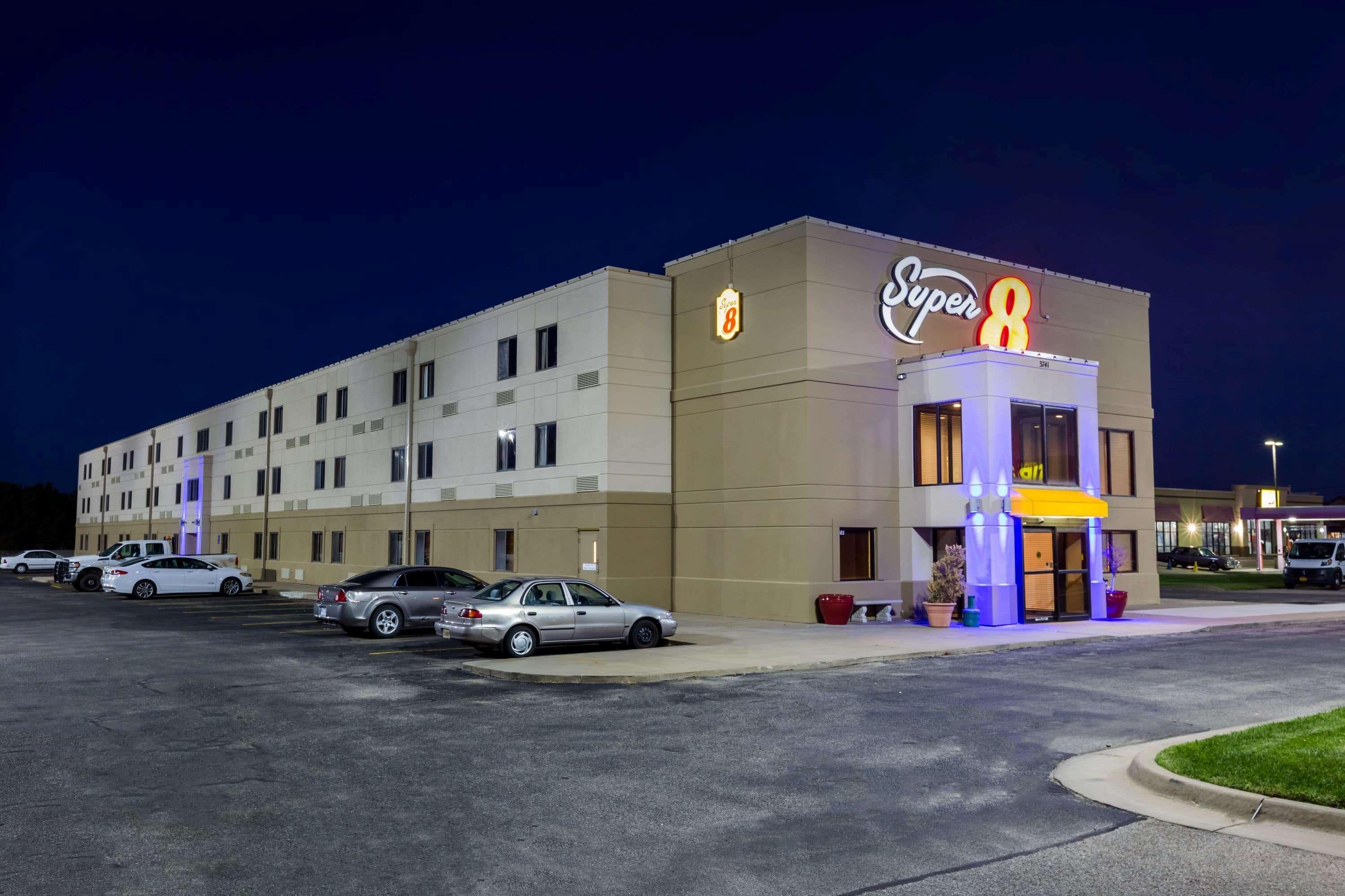 Super 8 By Wyndham Wichita North Exterior foto