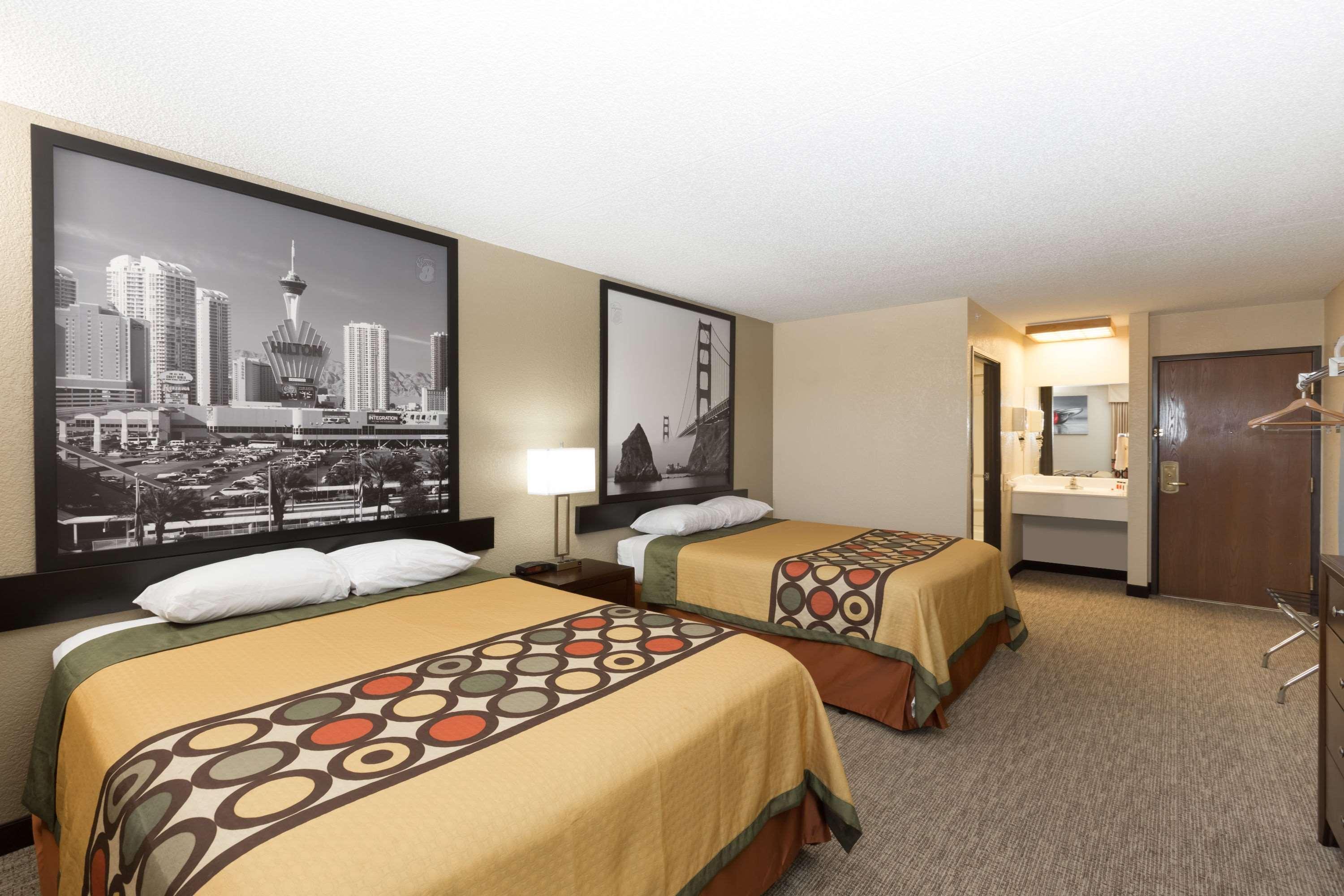 Super 8 By Wyndham Wichita North Exterior foto