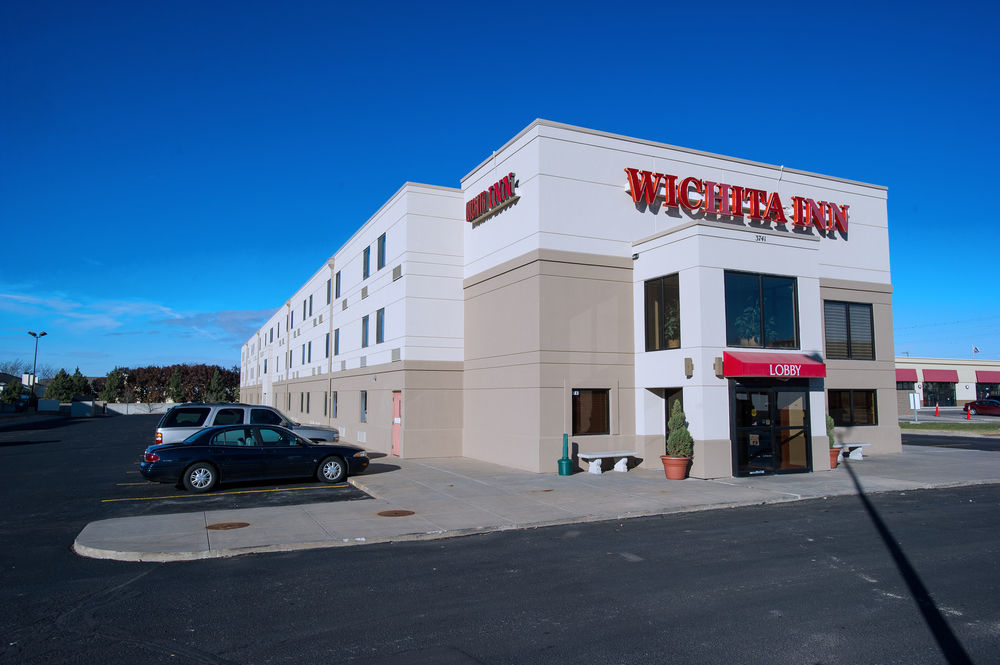 Super 8 By Wyndham Wichita North Exterior foto
