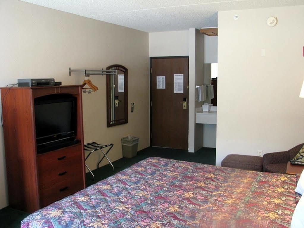 Super 8 By Wyndham Wichita North Exterior foto